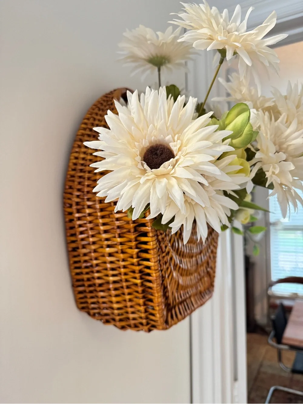 Vintage Woven hanging basket, willow basket, wall basket, brown